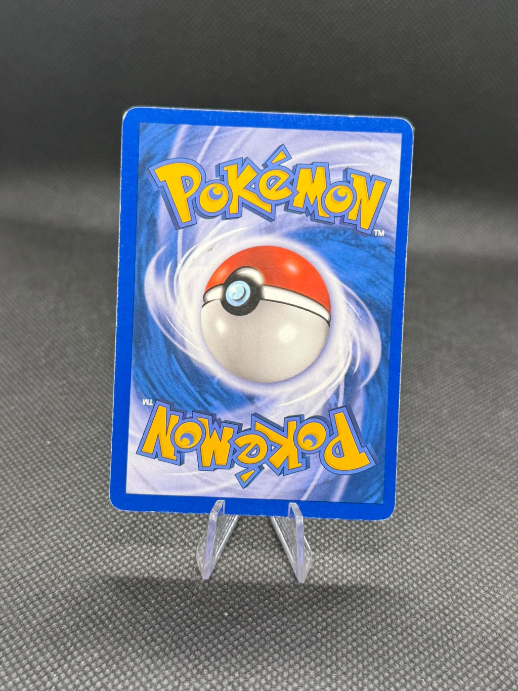 Pikachu 124/165 Expedition Base Set